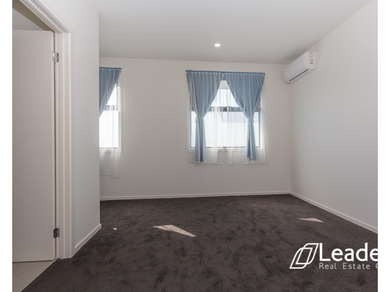 2/18 NORTH CRESCENT, Heidelberg West VIC 3081