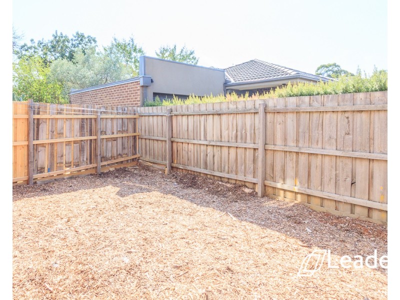 2/18 NORTH CRESCENT, Heidelberg West VIC 3081