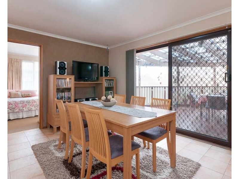 16 LONGTOWN COURT, Craigieburn VIC 3064