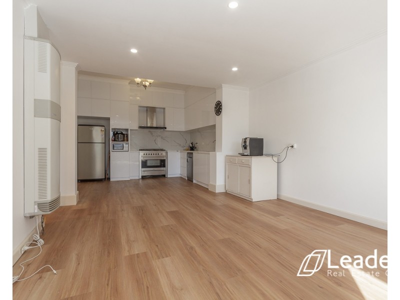 4 MACEDON AVENUE, Balwyn North VIC 3104