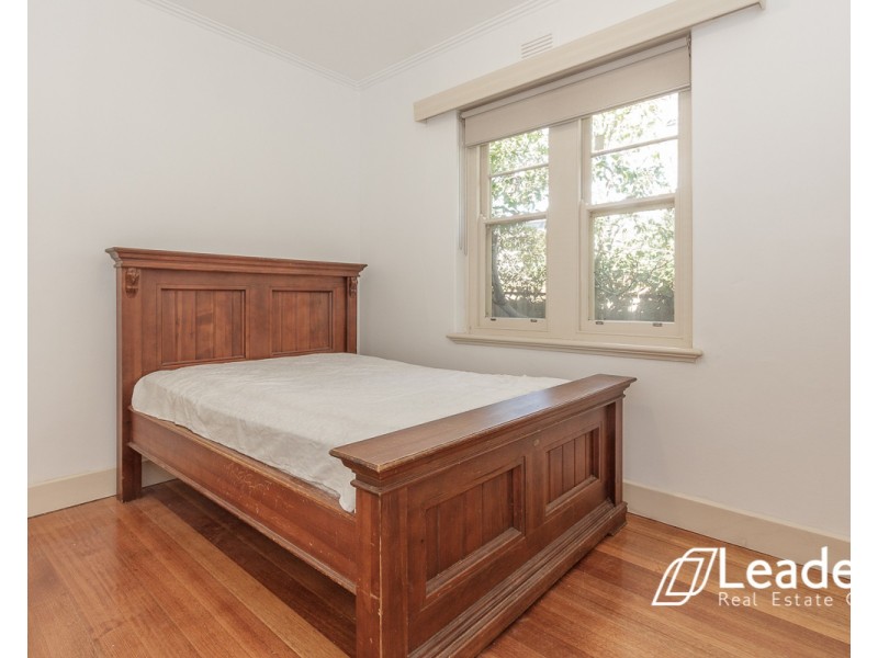 4 MACEDON AVENUE, Balwyn North VIC 3104