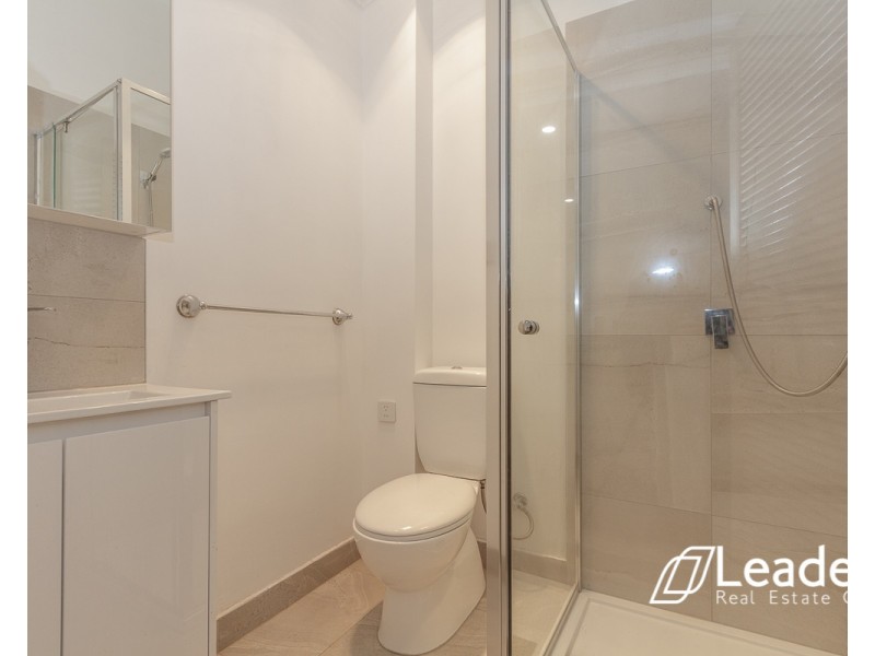 4 MACEDON AVENUE, Balwyn North VIC 3104