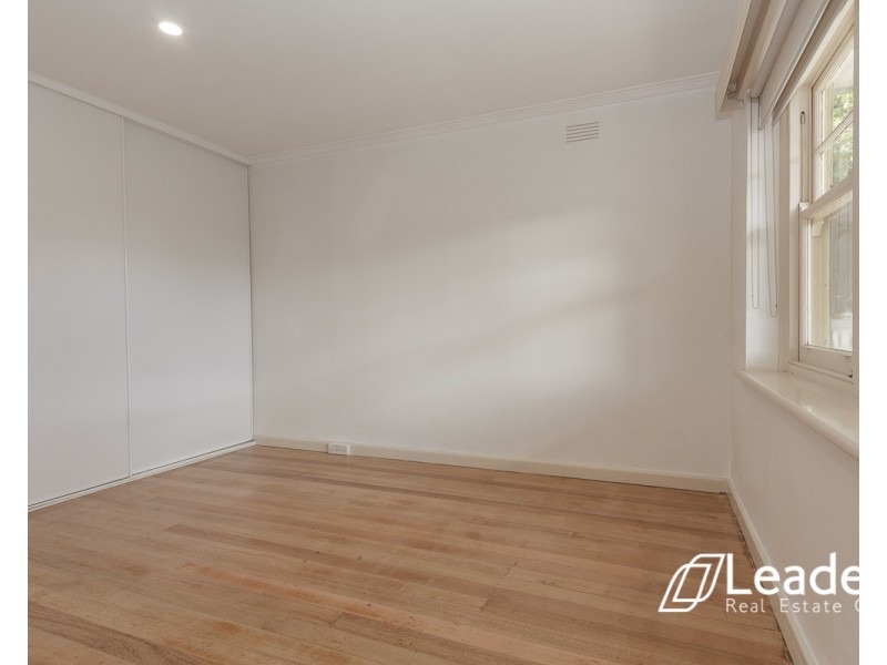 4 MACEDON AVENUE, Balwyn North VIC 3104