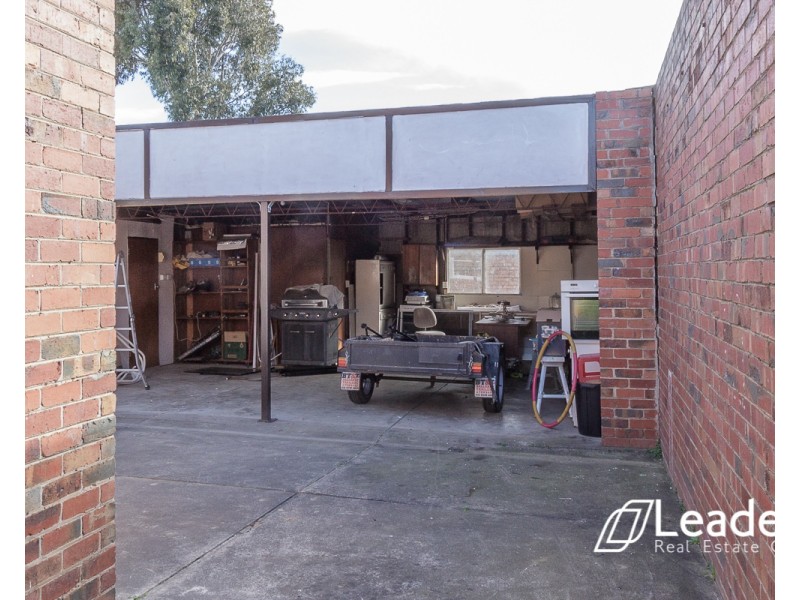 4 MACEDON AVENUE, Balwyn North VIC 3104