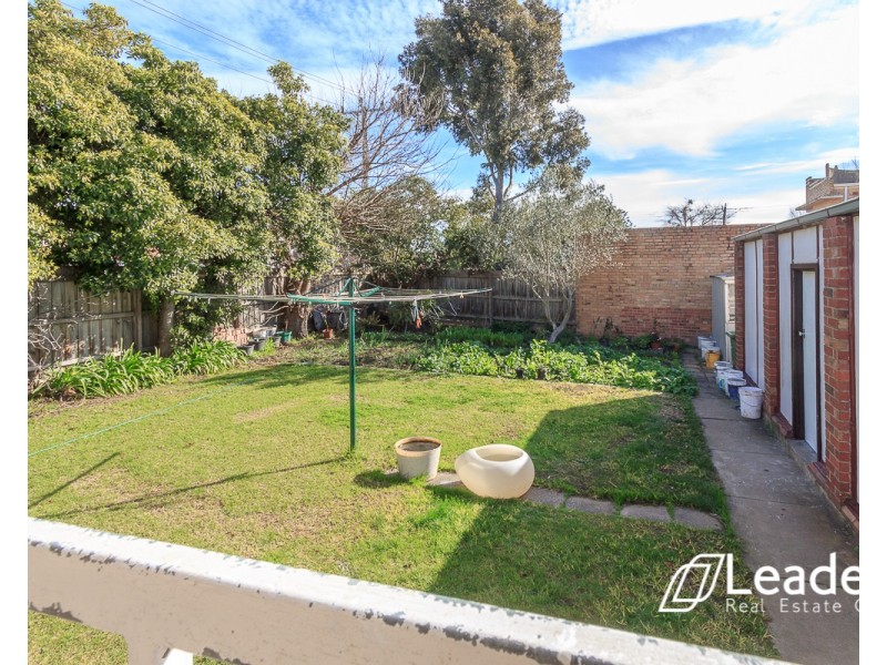 4 MACEDON AVENUE, Balwyn North VIC 3104