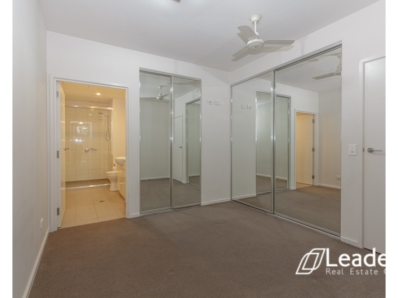 210/8 POWER AVENUE, Ashwood VIC 3147
