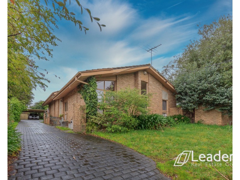 13 KAY STREET, Mount Waverley VIC 3149