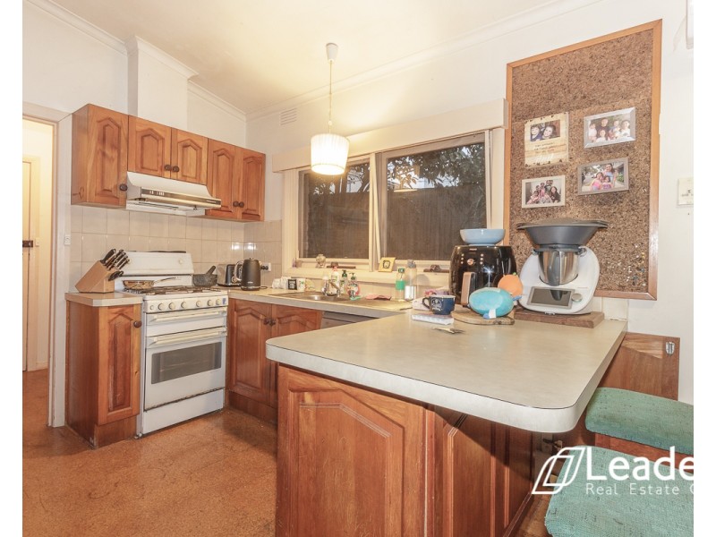 13 KAY STREET, Mount Waverley VIC 3149