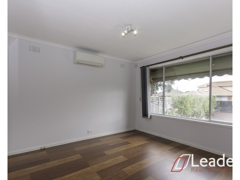 6 GLENCANNON CRESCENT, Clayton South VIC 3169