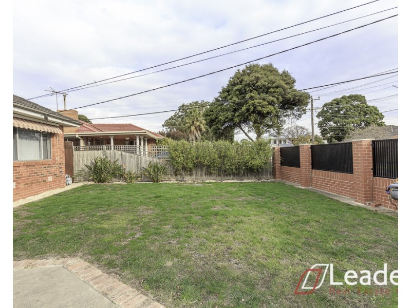 6 GLENCANNON CRESCENT, Clayton South VIC 3169