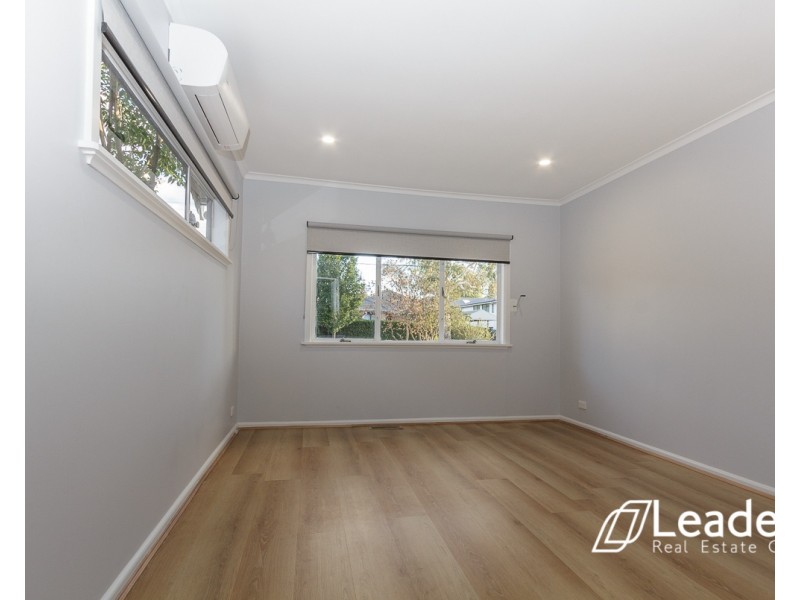 21 EDINBURGH ROAD, Blackburn South VIC 3130