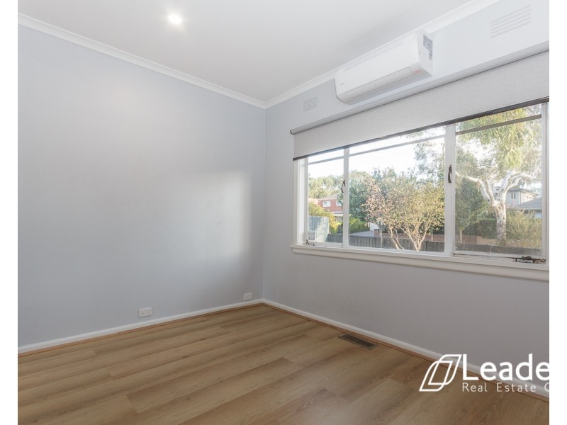 21 EDINBURGH ROAD, Blackburn South VIC 3130