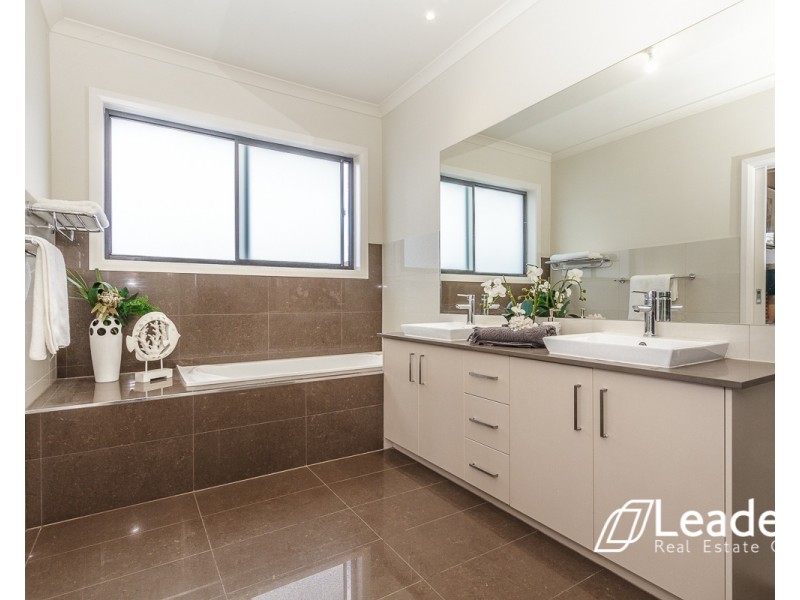 29 Kinnoull Grove, Glen Waverley VIC 3150