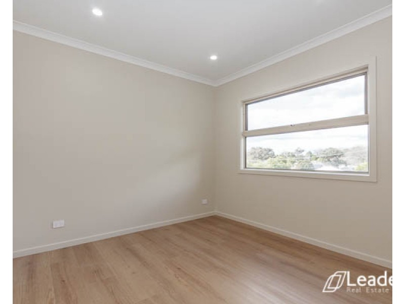 1/4 BOX AVENUE, Forest Hill VIC 3131