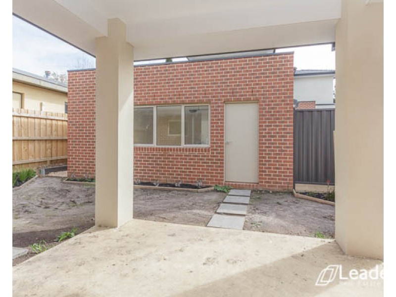 1/4 BOX AVENUE, Forest Hill VIC 3131