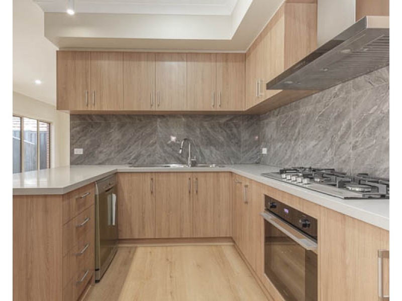 2/4 Box Avenue, Forest Hill VIC 3131