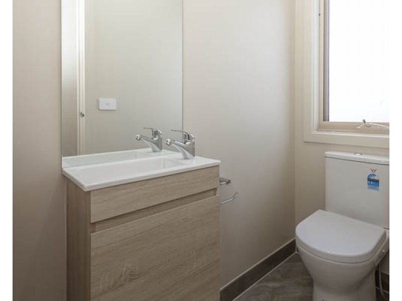 2/4 Box Avenue, Forest Hill VIC 3131