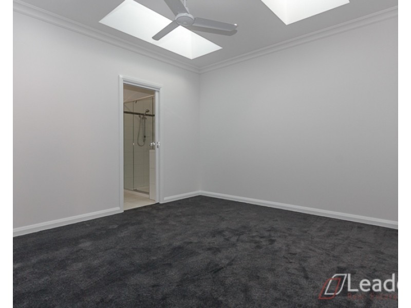 2/51 Wadham Parade, Mount Waverley VIC 3149