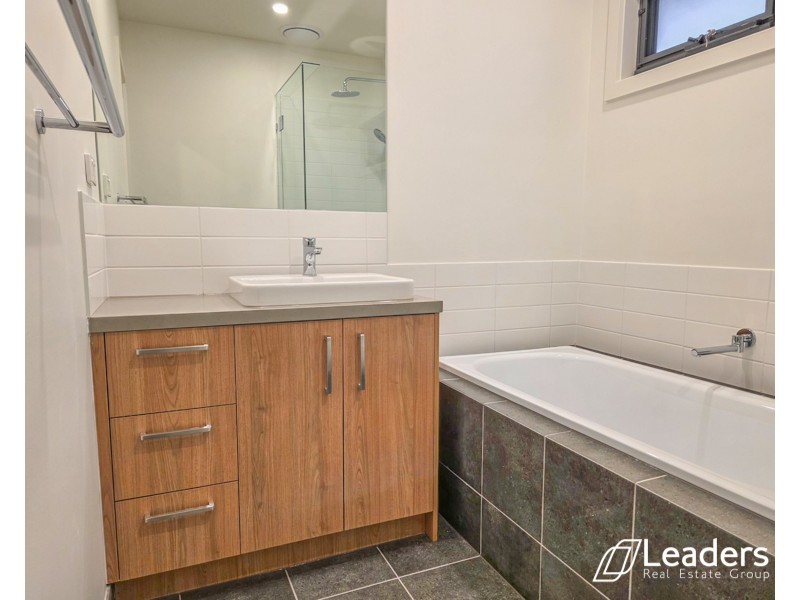 1/5 BRUCE STREET, Mount Waverley VIC 3149