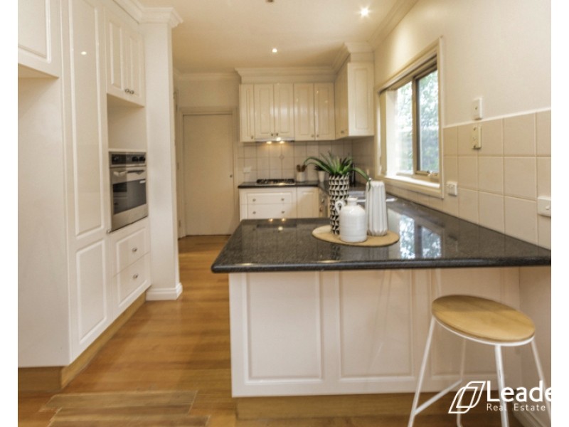 2/23 Barbara Avenue, Glen Waverley VIC 3150