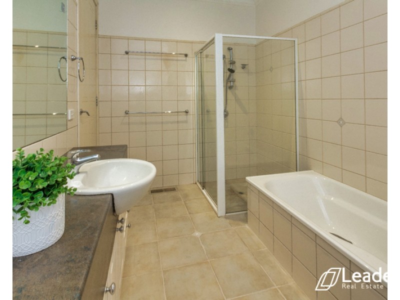 2/23 Barbara Avenue, Glen Waverley VIC 3150