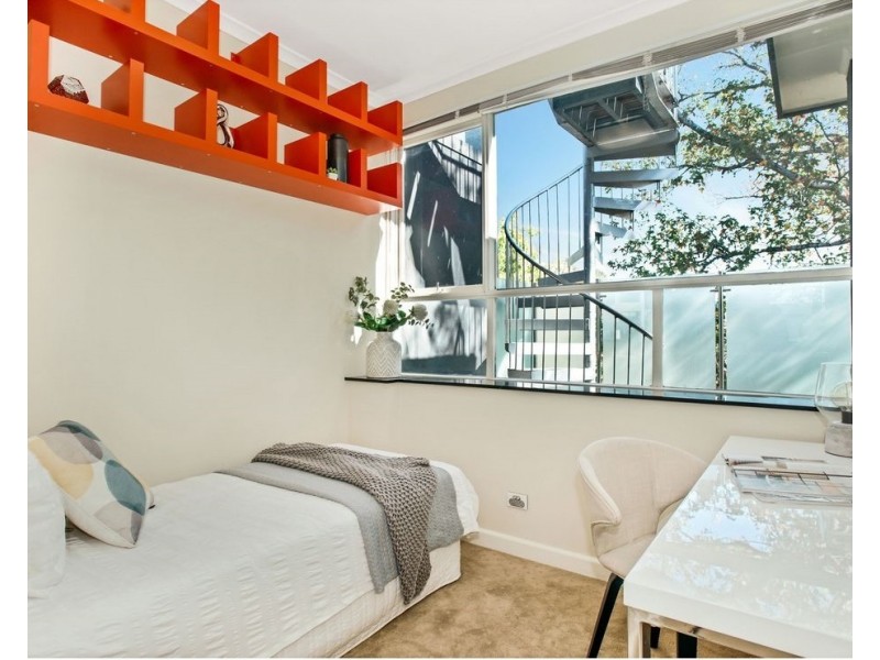 11/4 Lambert Road, Toorak VIC 3142