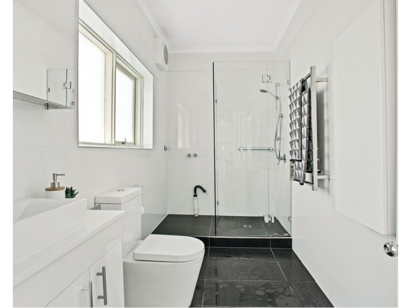 11/4 Lambert Road, Toorak VIC 3142