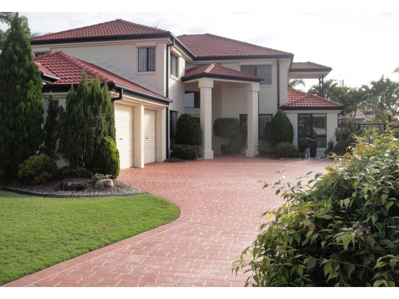 8 Grace Court, Pelican Waters QLD 4551