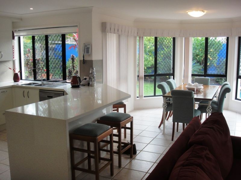 8 Grace Court, Pelican Waters QLD 4551