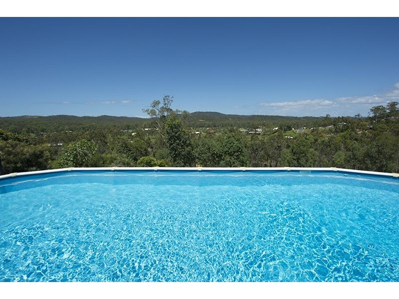 66 Luana Crescent, Burua QLD 4680