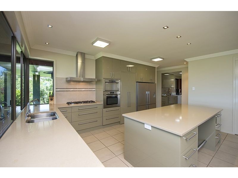 66 Luana Crescent, Burua QLD 4680