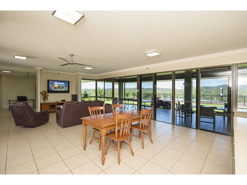 66 Luana Crescent, Burua QLD 4680