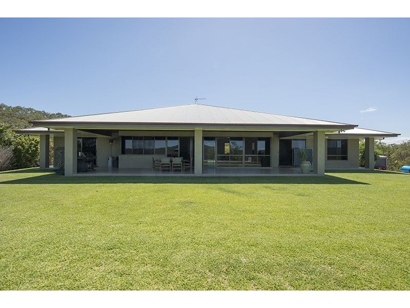 66 Luana Crescent, Burua QLD 4680