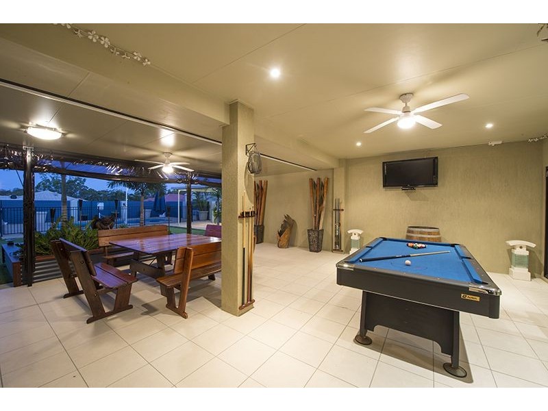 15 Reinaerhoff Crescent, Glen Eden QLD 4680