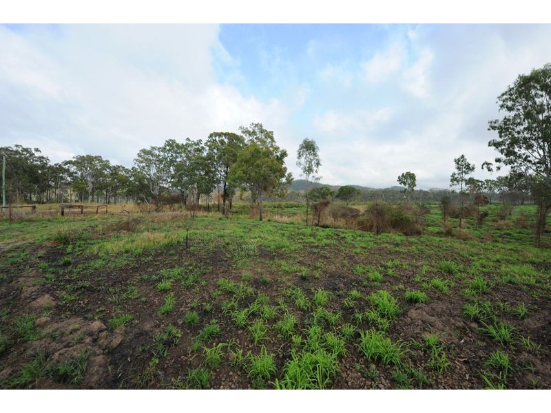 100 Lagoon Road, Beecher QLD 4680