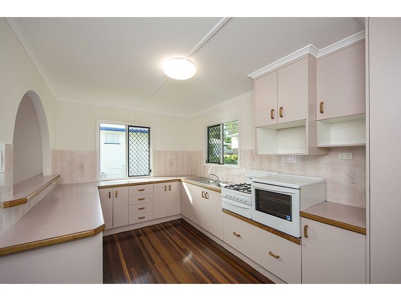 33 Mellefont Street, West Gladstone QLD 4680