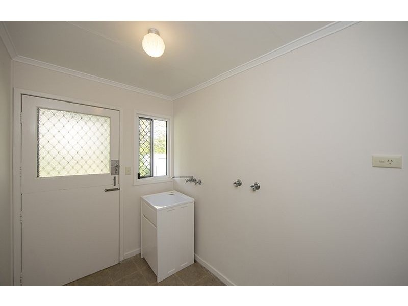 33 Mellefont Street, West Gladstone QLD 4680