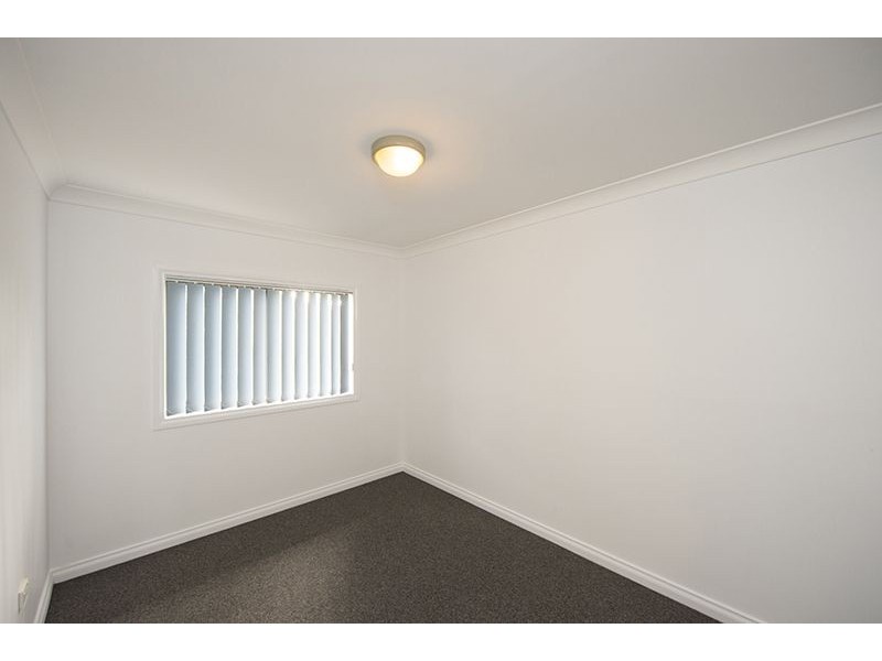 12/8 Nothling Street, New Auckland QLD 4680