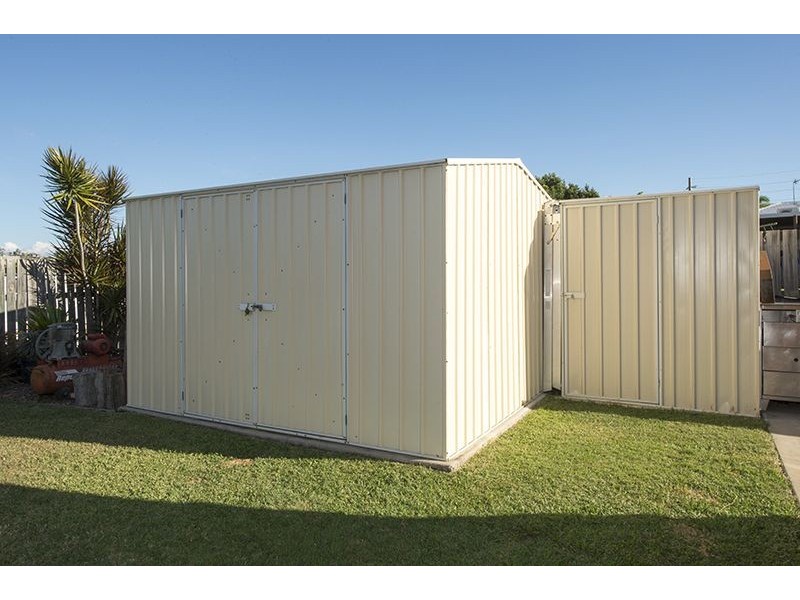 61 Emmadale Drive, New Auckland QLD 4680