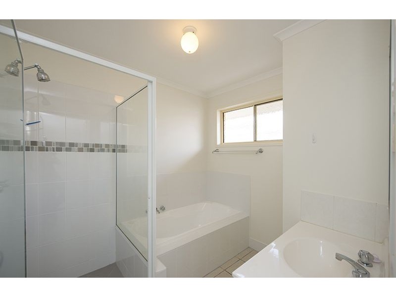 15a Whitbread Road, Clinton QLD 4680