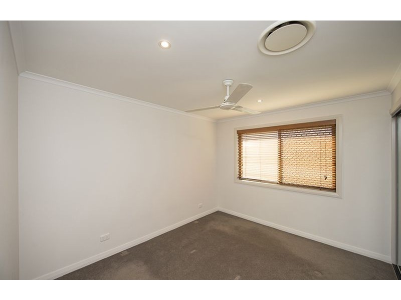 5 Billabong Drive, Glen Eden QLD 4680