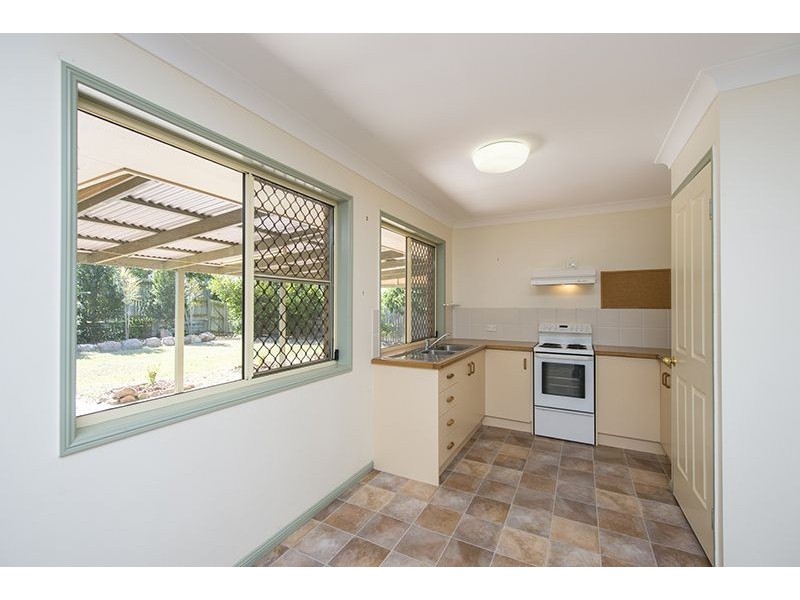 4 Ashbrook Court, New Auckland QLD 4680