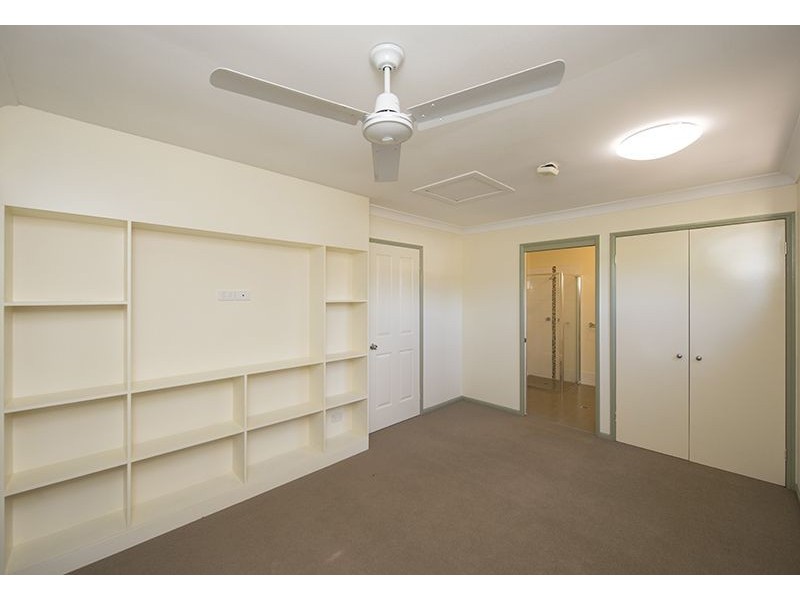 4 Ashbrook Court, New Auckland QLD 4680