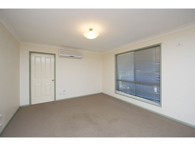 4 Ashbrook Court, New Auckland QLD 4680