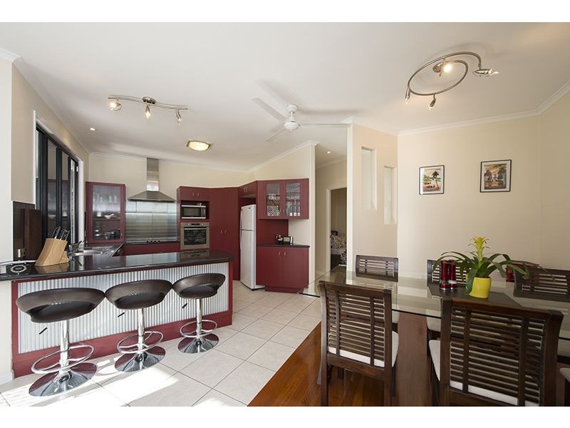 17 Katrina Boulevard, New Auckland QLD 4680