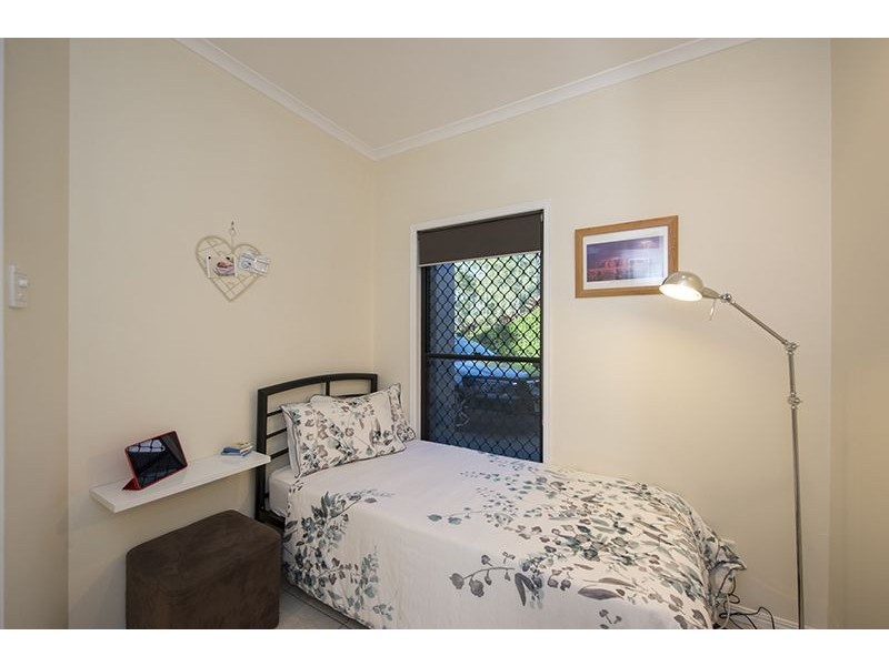 17 Katrina Boulevard, New Auckland QLD 4680