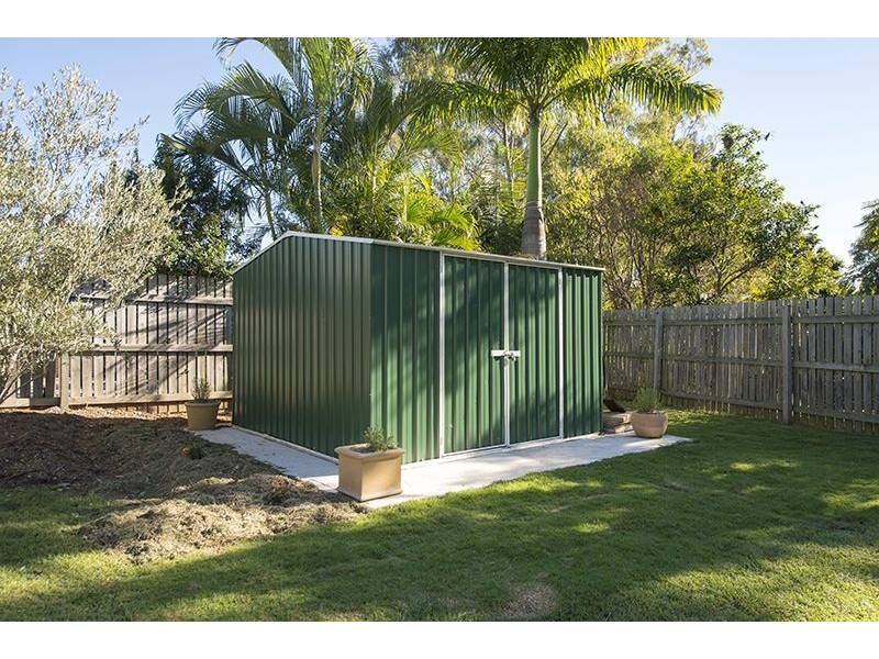 17 Katrina Boulevard, New Auckland QLD 4680