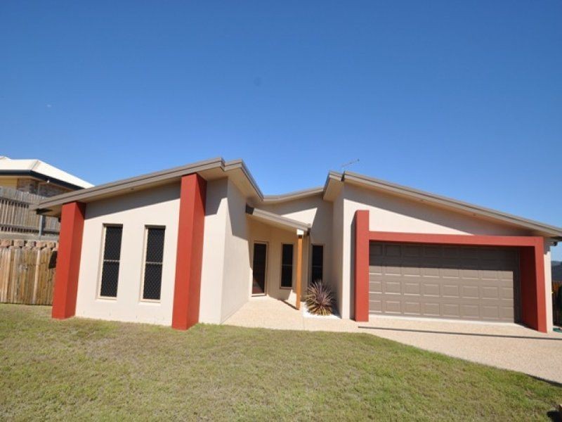 11 Julius Crescent, Clinton QLD 4680