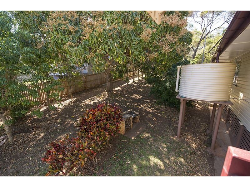 6 Carron Street, West Gladstone QLD 4680