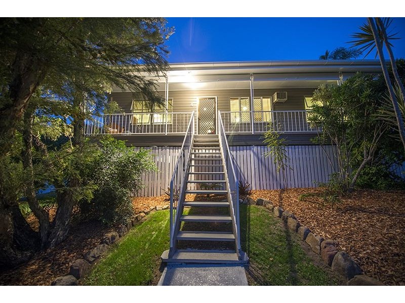 4 Fry Street, West Gladstone QLD 4680